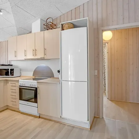 Omar - 1-0km From The Sea By Interhome Semesterbostad