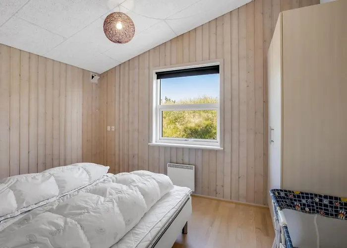 Omar - 1-0km From The Sea By Interhome