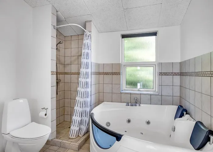 Omar - 1-0km From The Sea By Interhome Prázdninový dům