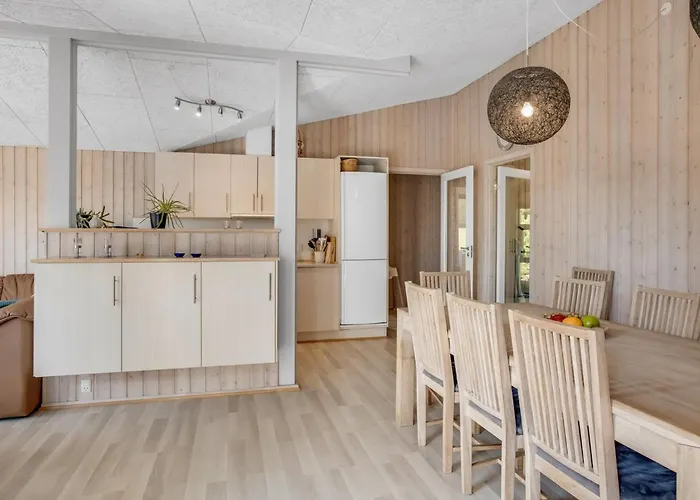 Omar - 1-0km From The Sea By Interhome