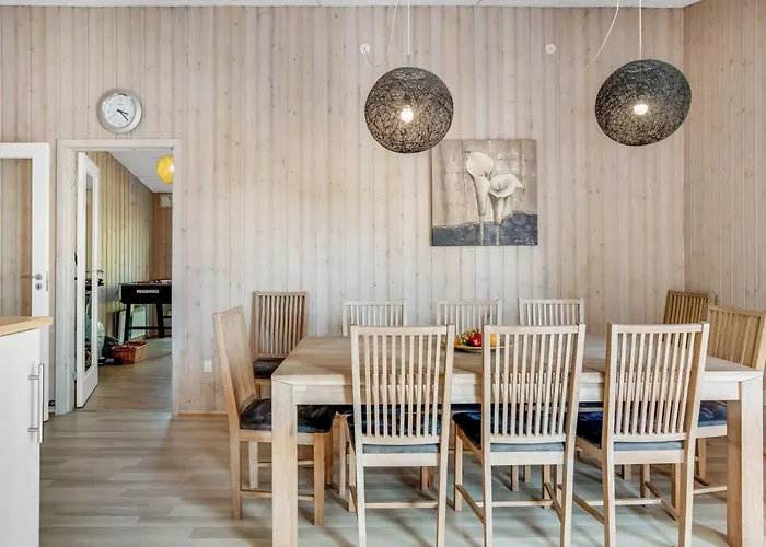 Prázdninový dům Omar - 1-0km From The Sea By Interhome