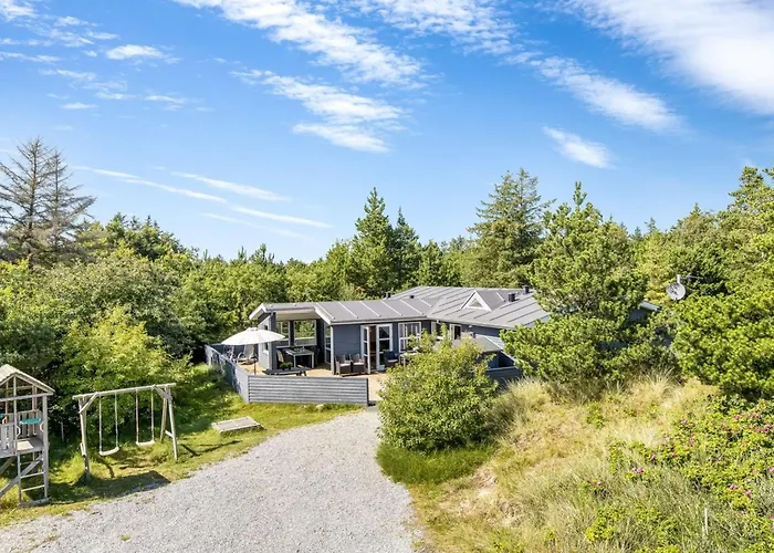 Omar - 1-0km From The Sea By Interhome *